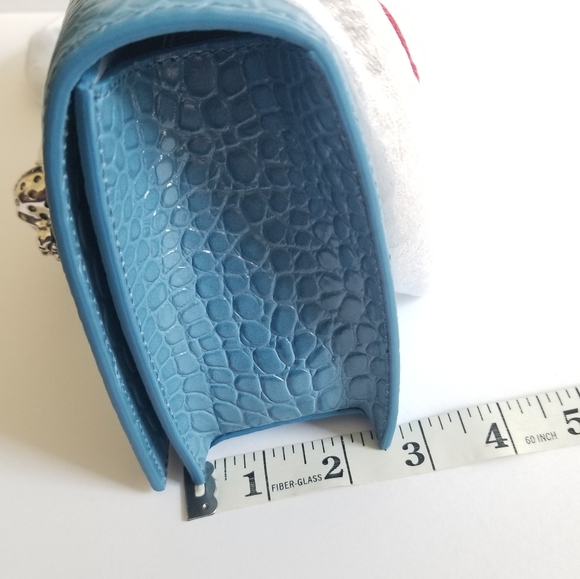 Alexander McQueen MEDIUM Croc-Embossed Leather Satchel Siel - Picture 12 of 14